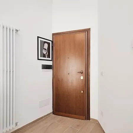 Apartment Ospedale Gemelli-vaticano Domus Di Pace 1bdr Rome